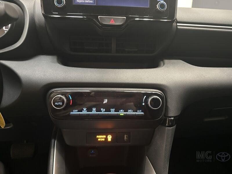 Toyota Yaris 1.5 Hybrid 5 porte Trend