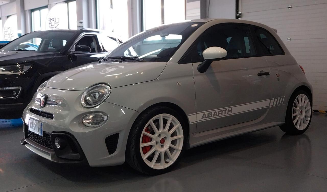 Abarth 595 1.4 Turbo T-Jet 180 CV Esseesse