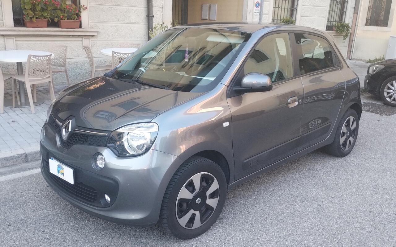 Renault Twingo SCe EDC Lovely