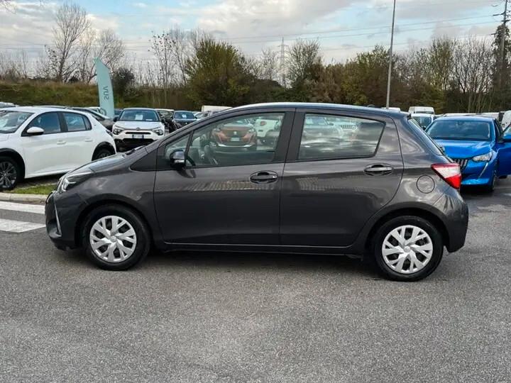 Toyota Yaris 1.5 Hybrid 5 porte Business