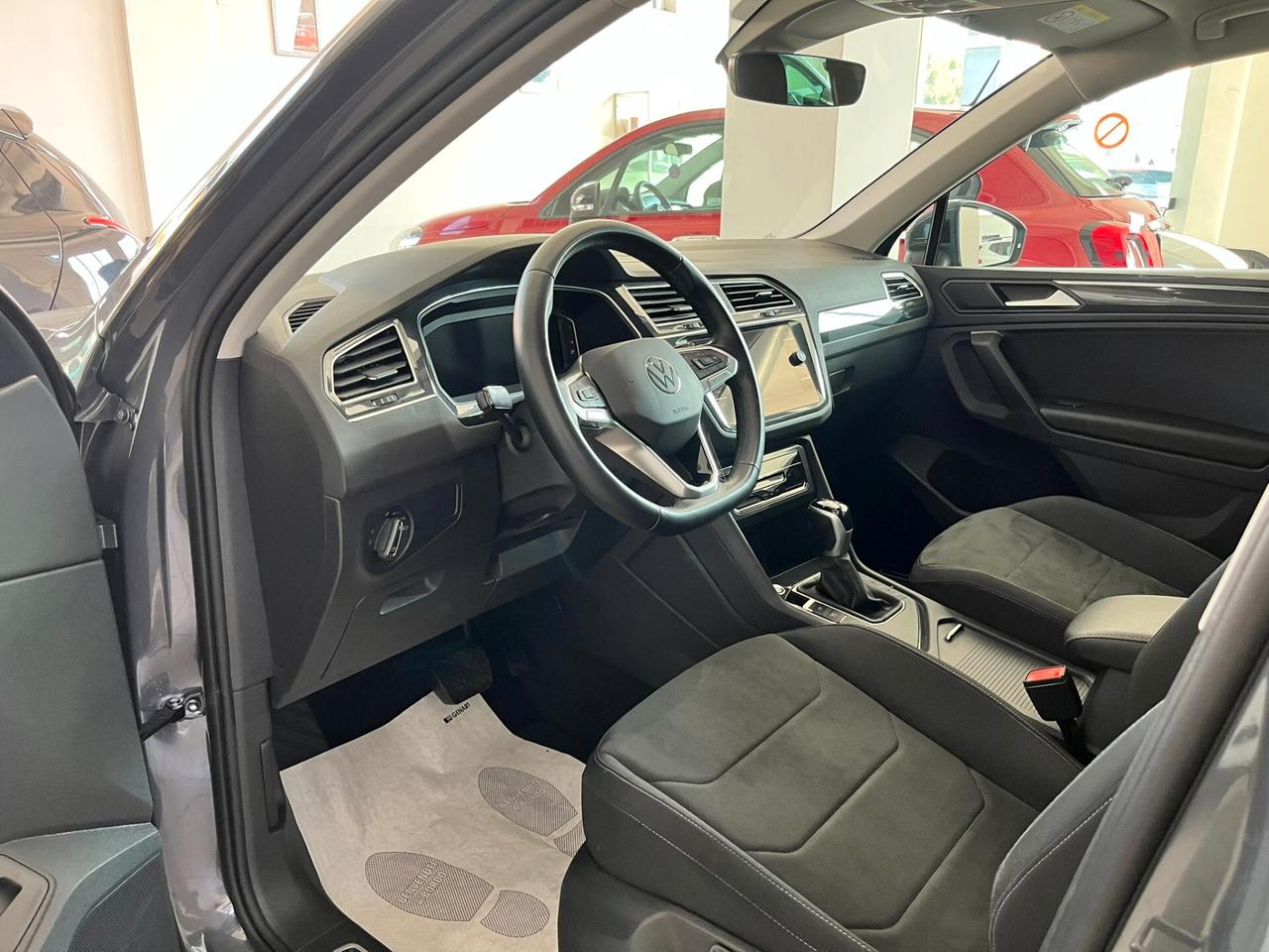 Volkswagen Tiguan 2.0 TDI 150 CV SCR DSG Elegance