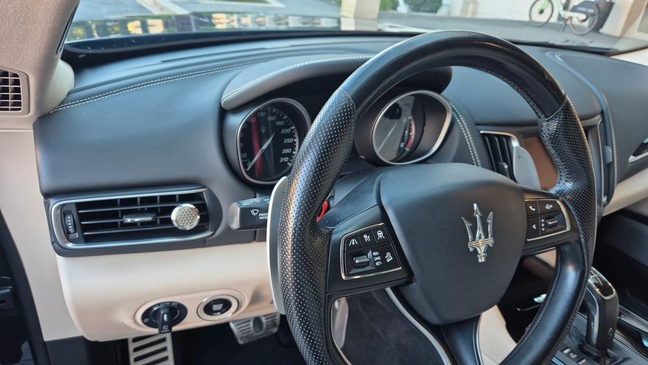Maserati Levante V6 AWD Granlusso