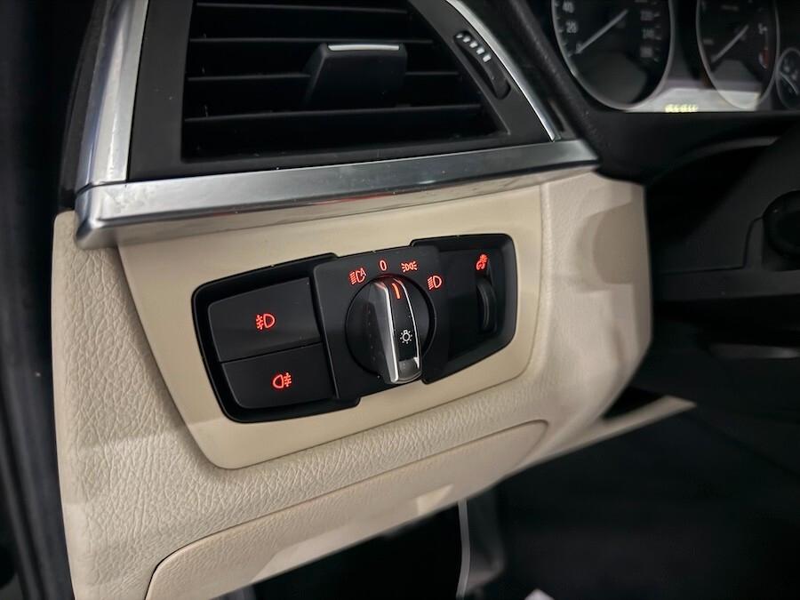Bmw 318d Berlina Luxury Automatica