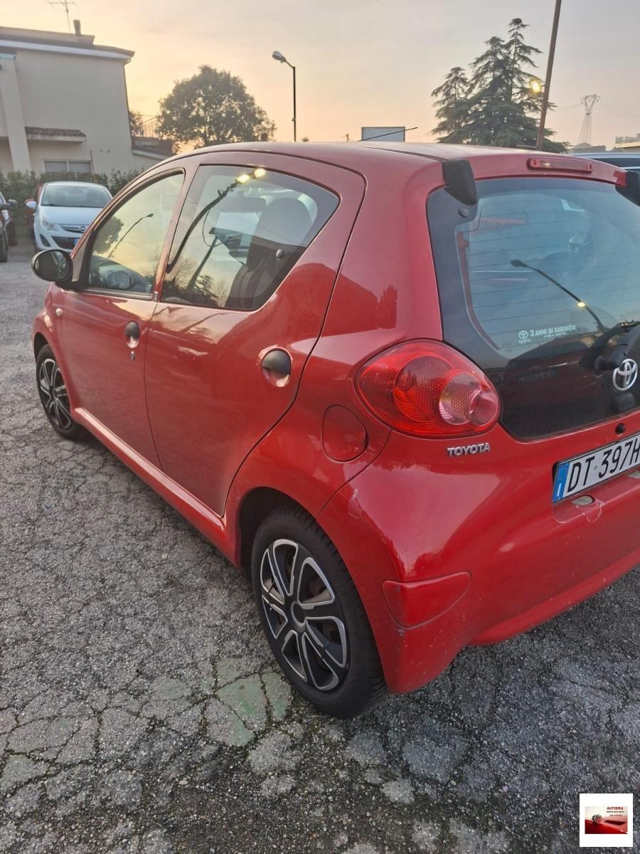 TOYOTA - Aygo - 12V VVT-i 5 porte Sol