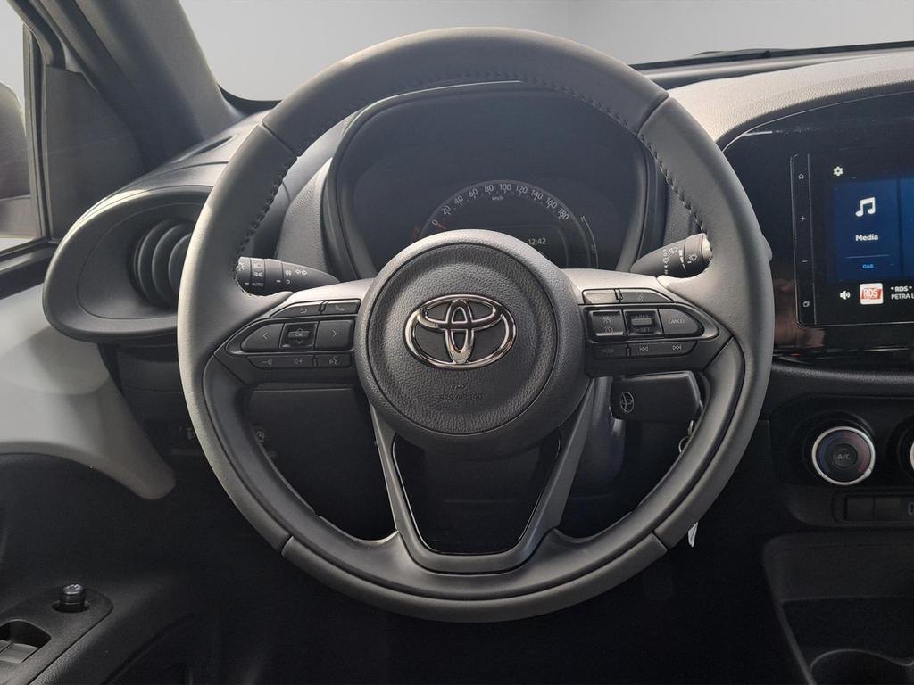 Toyota Aygo X 1.0 Active 72cv