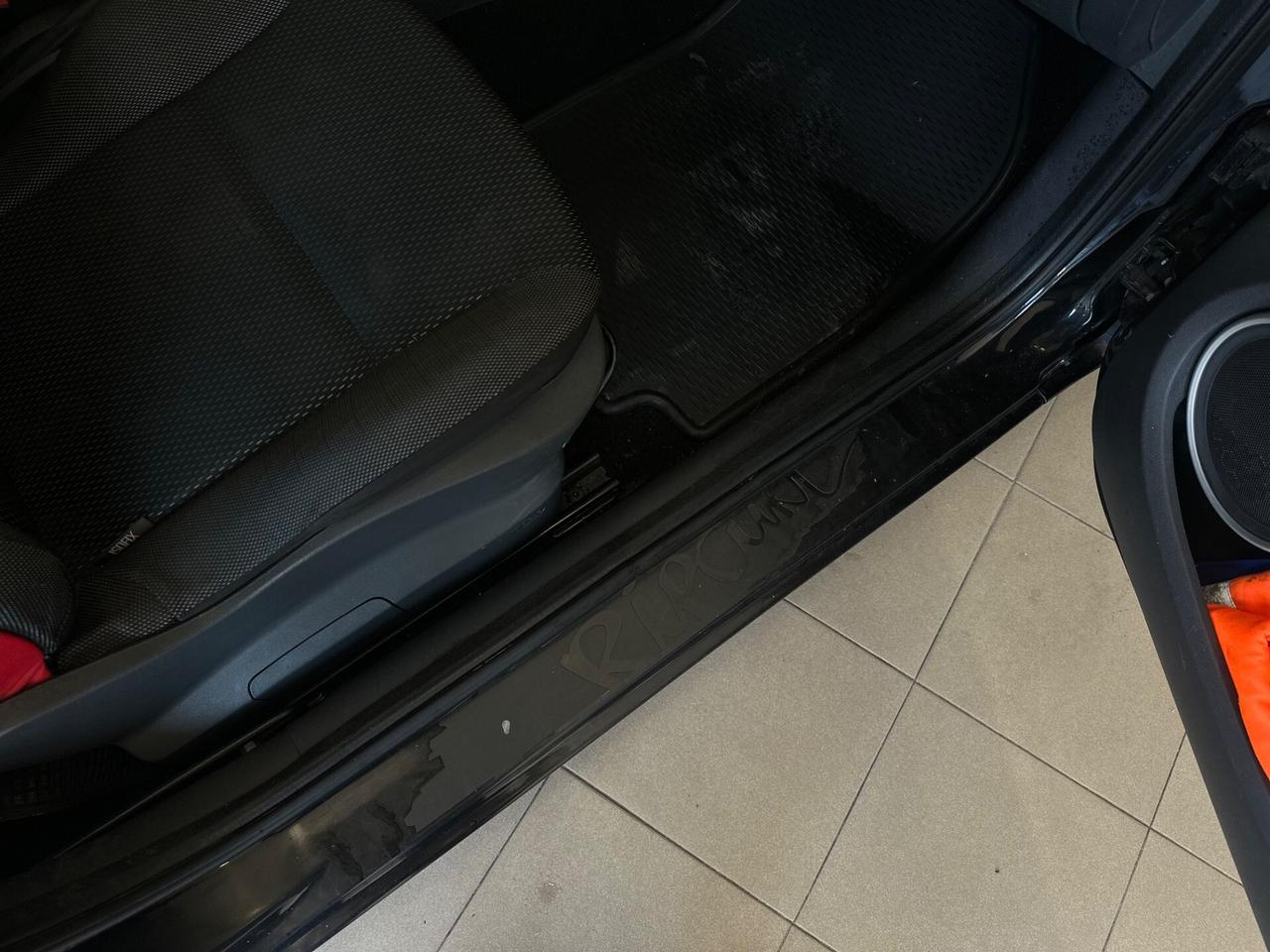 Renault Clio 1.2 16V 3 porte Rip Curl