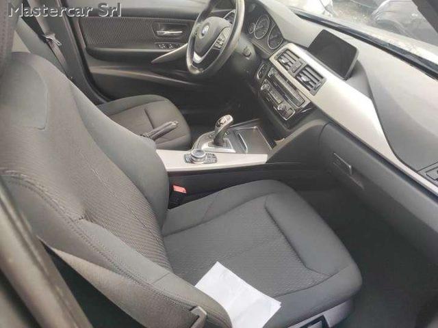 BMW 320 320d xDrive Business Adv. Touring aut. - GV219KS