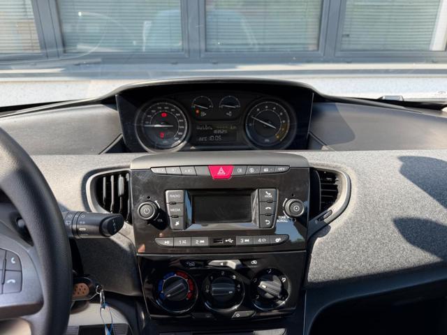 LANCIA Ypsilon 1.0 HYBRID SILVER MANUALE OK NEOPATENTATO