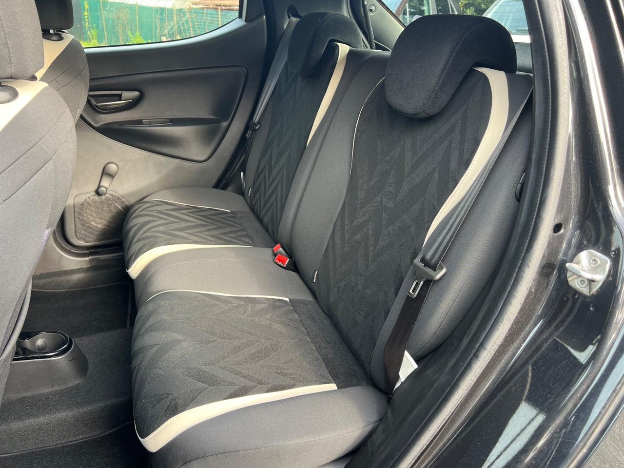 Lancia Ypsilon 0.9 TwinAir 85 CV 5 porte S&S DFN*36000KM