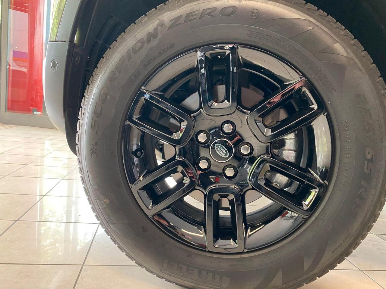 Land Rover Defender 110 3.0D I6 200 CV AWD Auto SE Autocarro N1