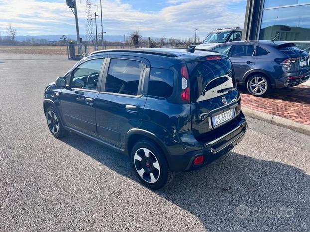 FIAT Panda 1.0 FireFly S&S Hybrid Cross