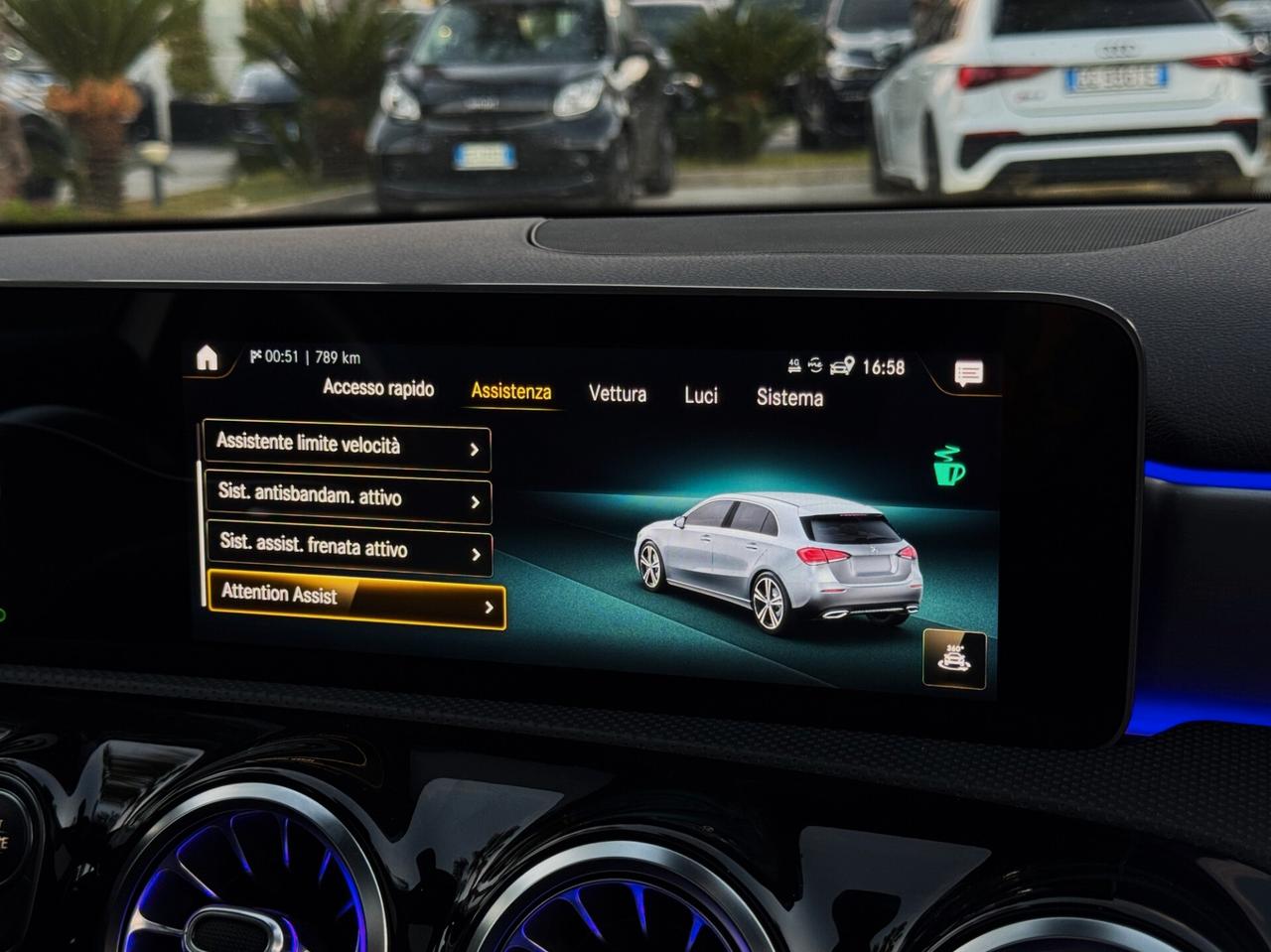 Mercedes-Benz A 180 d Premium AMG TETTO BURMESTER