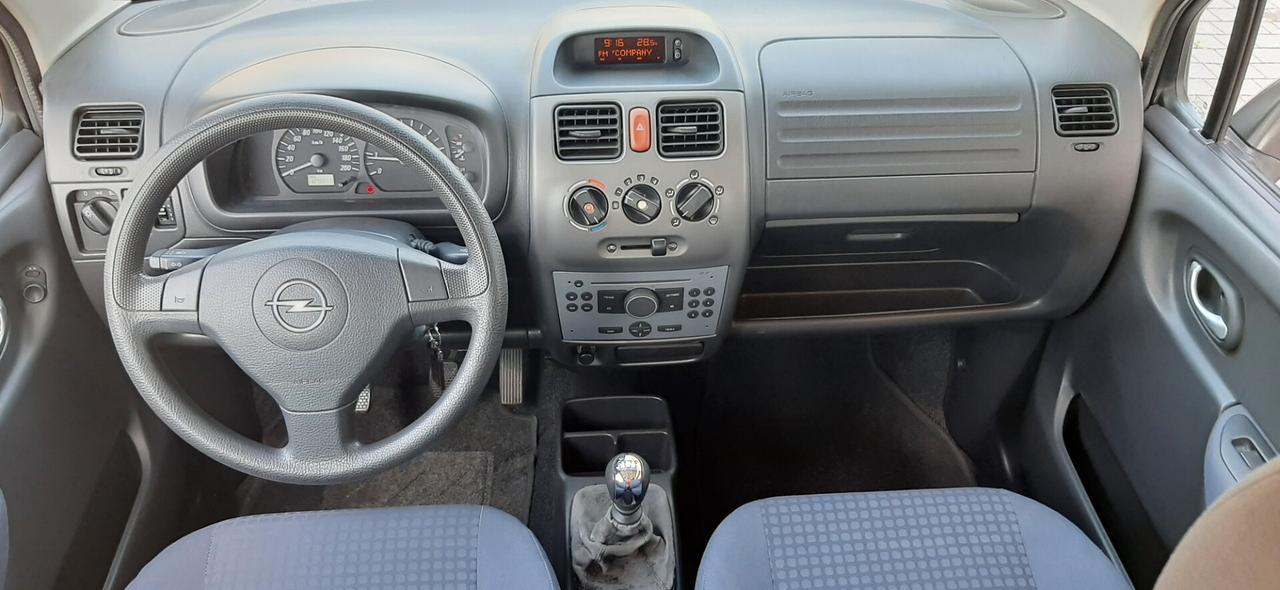 Opel Agila 1.2 16V Fashion Line