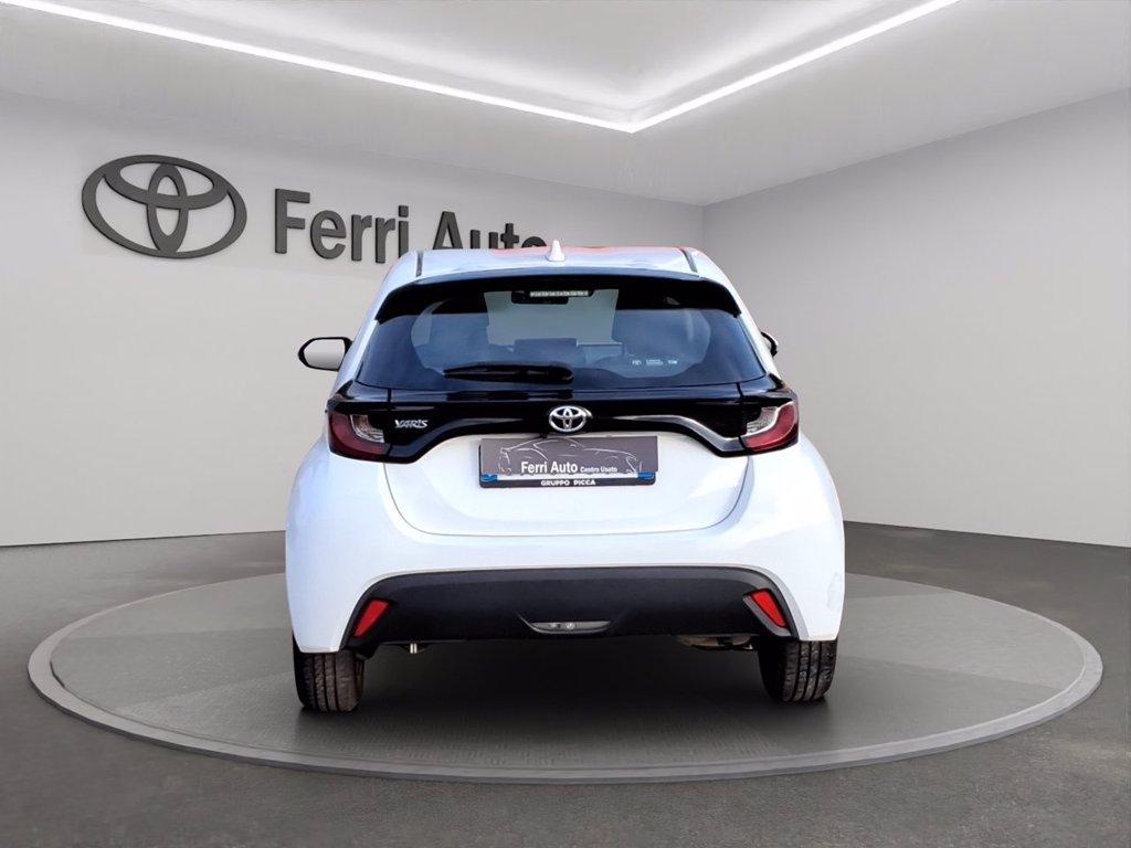 TOYOTA Yaris 1.0 active del 2023
