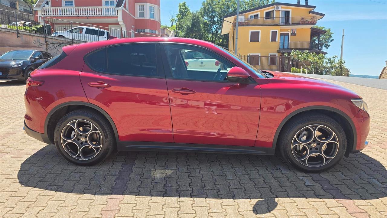 Alfa Romeo Stelvio 2.2 Turbodiesel 210 CV AT8 Q4 Executive