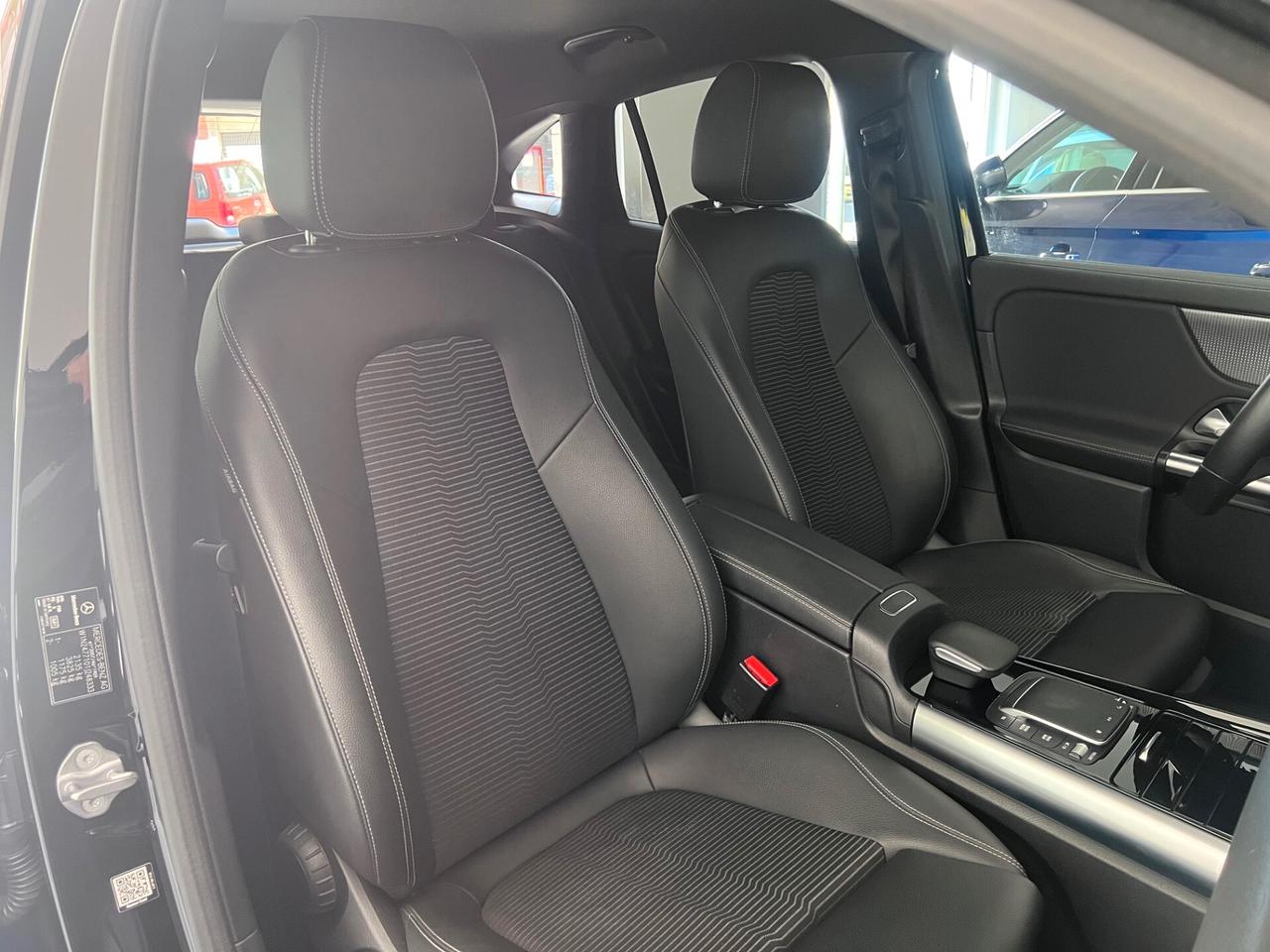 Mercedes-benz GLA 180 d 115cv Sport Plus auto NIGHT VIRTUAL/LED/18; PERFETTA