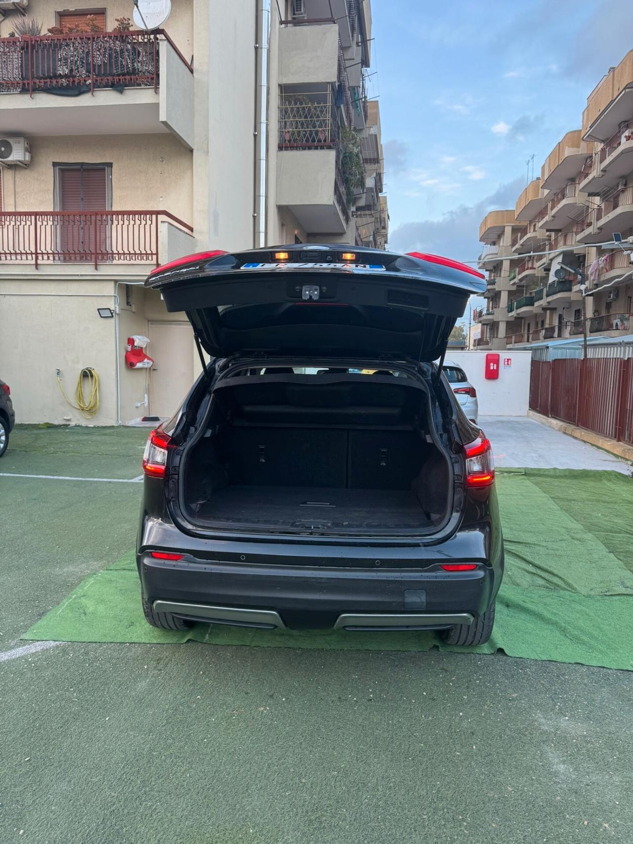 Nissan Qashqai 1.6 DIG-T Tekna 96 kw x tronic