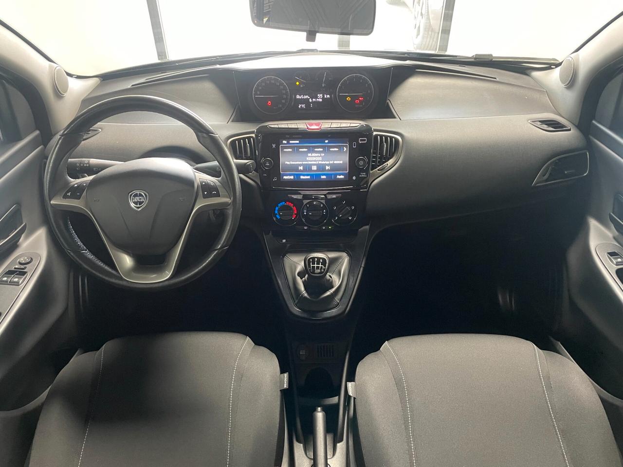 Lancia Ypsilon 1.0 FireFly 5 porte S&S Hybrid Gold
