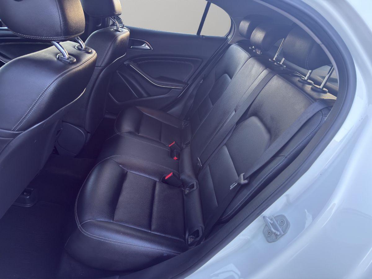 MERCEDES - Classe GLA - GLA 200 d Automatic Premium AMG TETTO