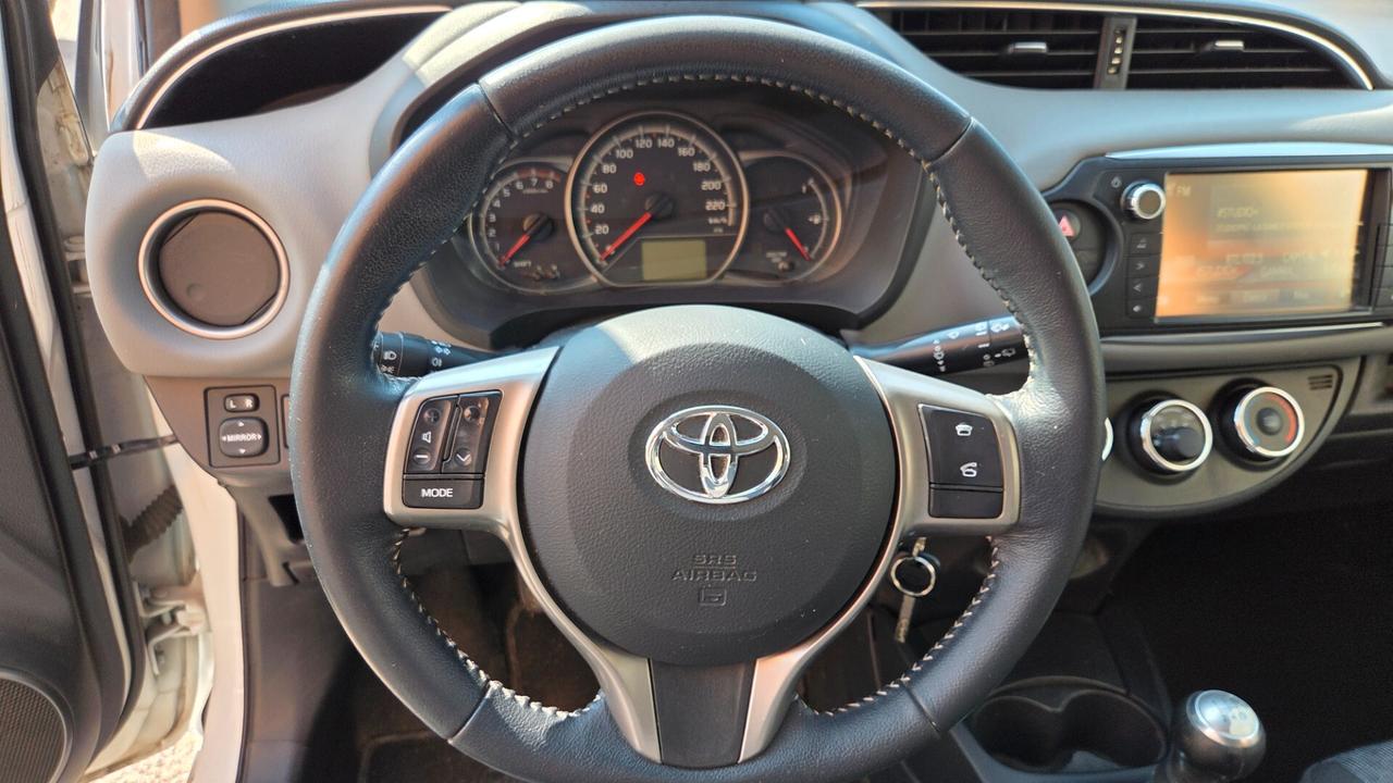 Toyota Yaris 1.0 5 porte Lounge UNICO PROPRIETARIO