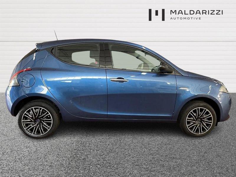 Lancia Ypsilon III 2021 1.0 firefly hybrid Gold s&s 70cv