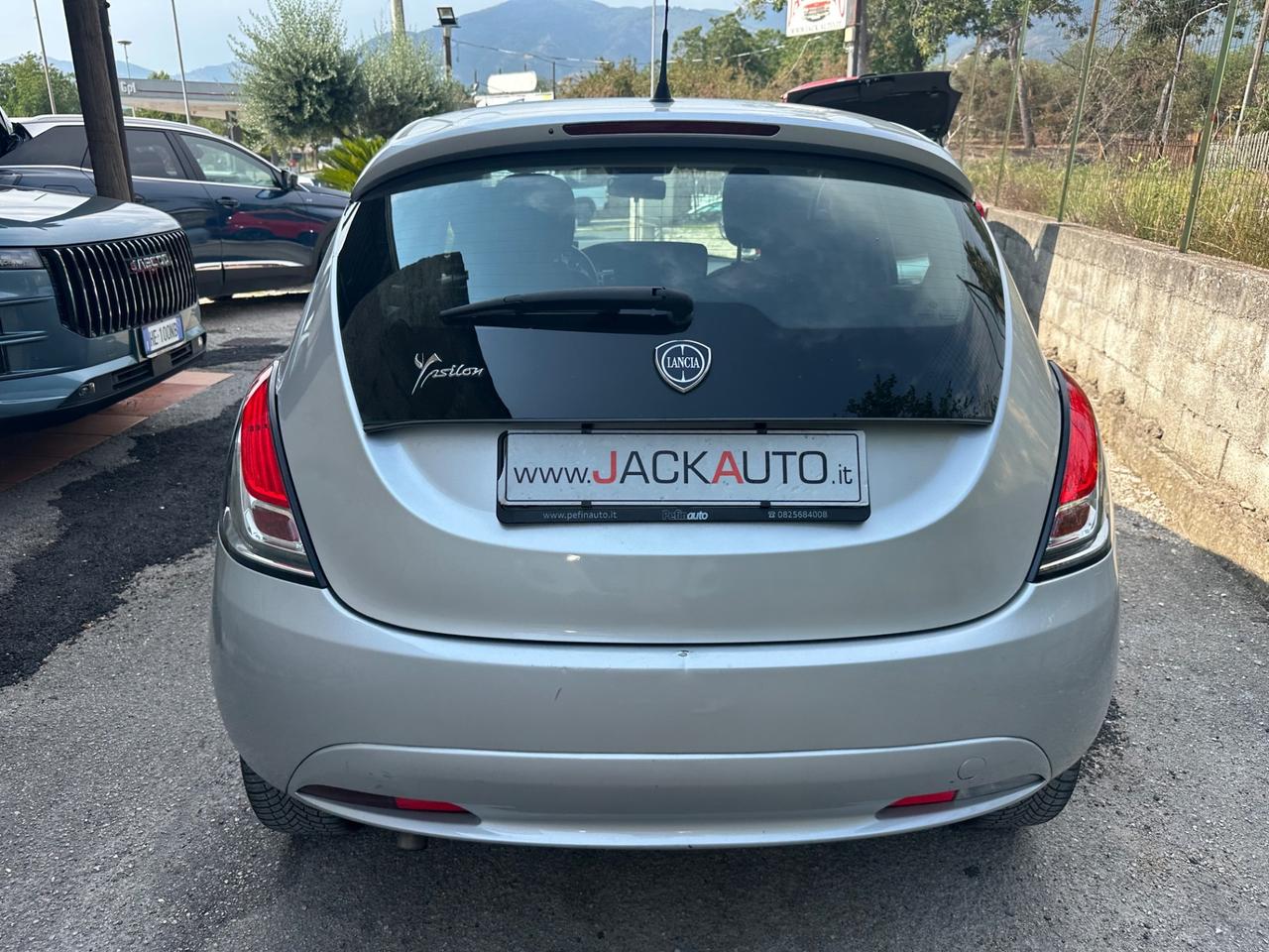 Lancia Ypsilon 1.3 MJT 16V 95 CV 5 porte S&S Silver