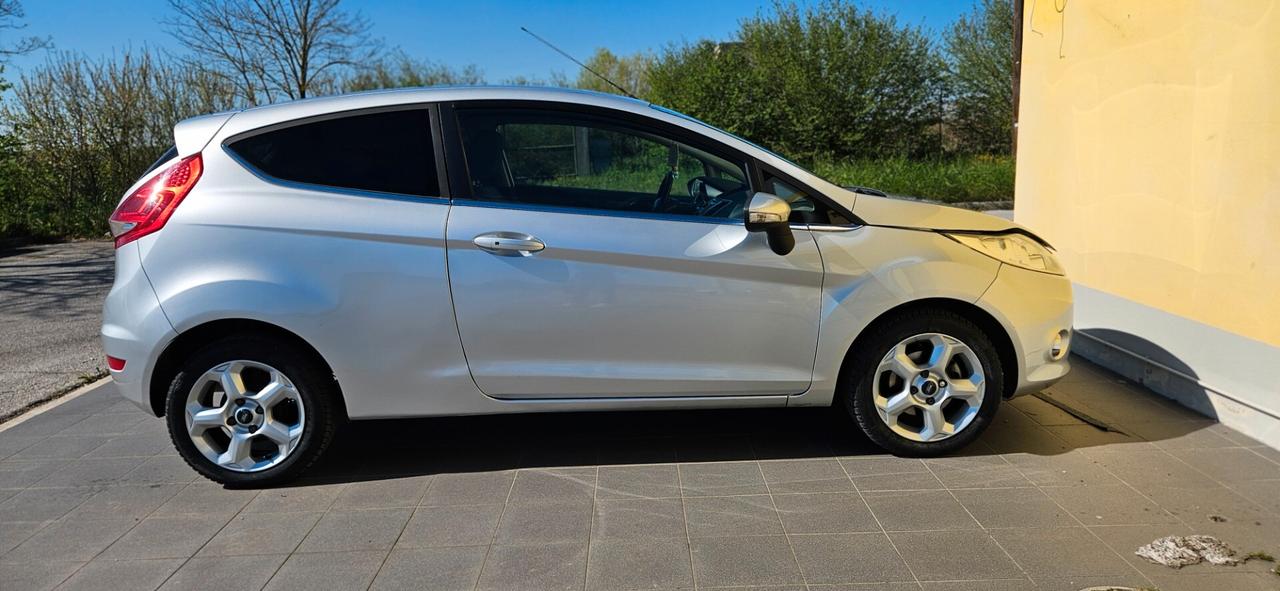 Ford Fiesta Fiesta+ 1.4 3 porte Bz.- GPL