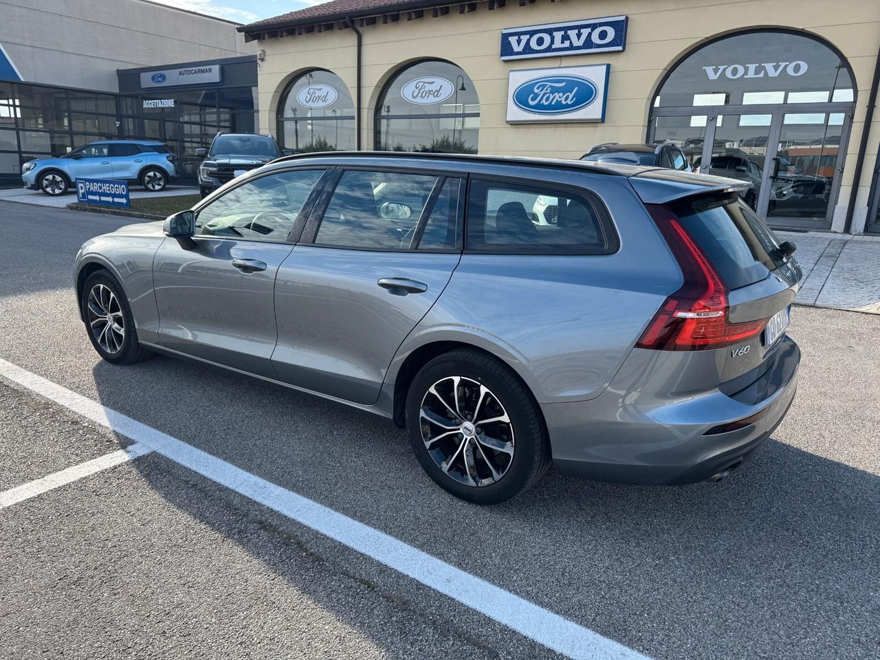 Volvo V60 B4 (Diesel/Hybrid) Momentum Business