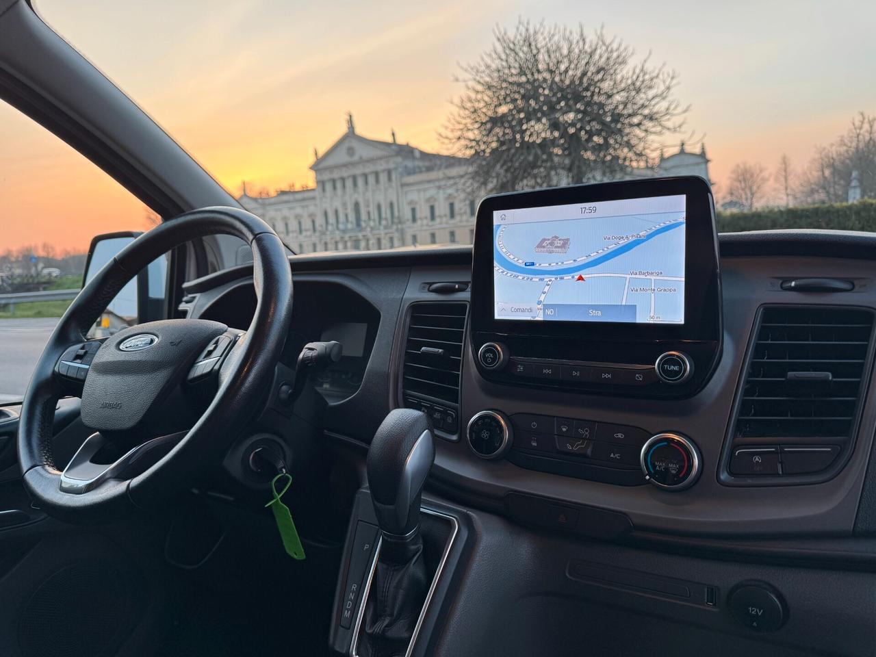 Ford Transit Custom 300 2.0 EcoBlue 130 aut. PL Furgone Titanium