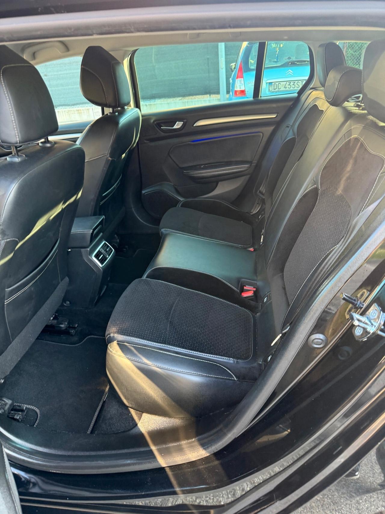 Renault Megane Sporter 1.5 dci - NAV. - 12 MESI DI GARANZIA -