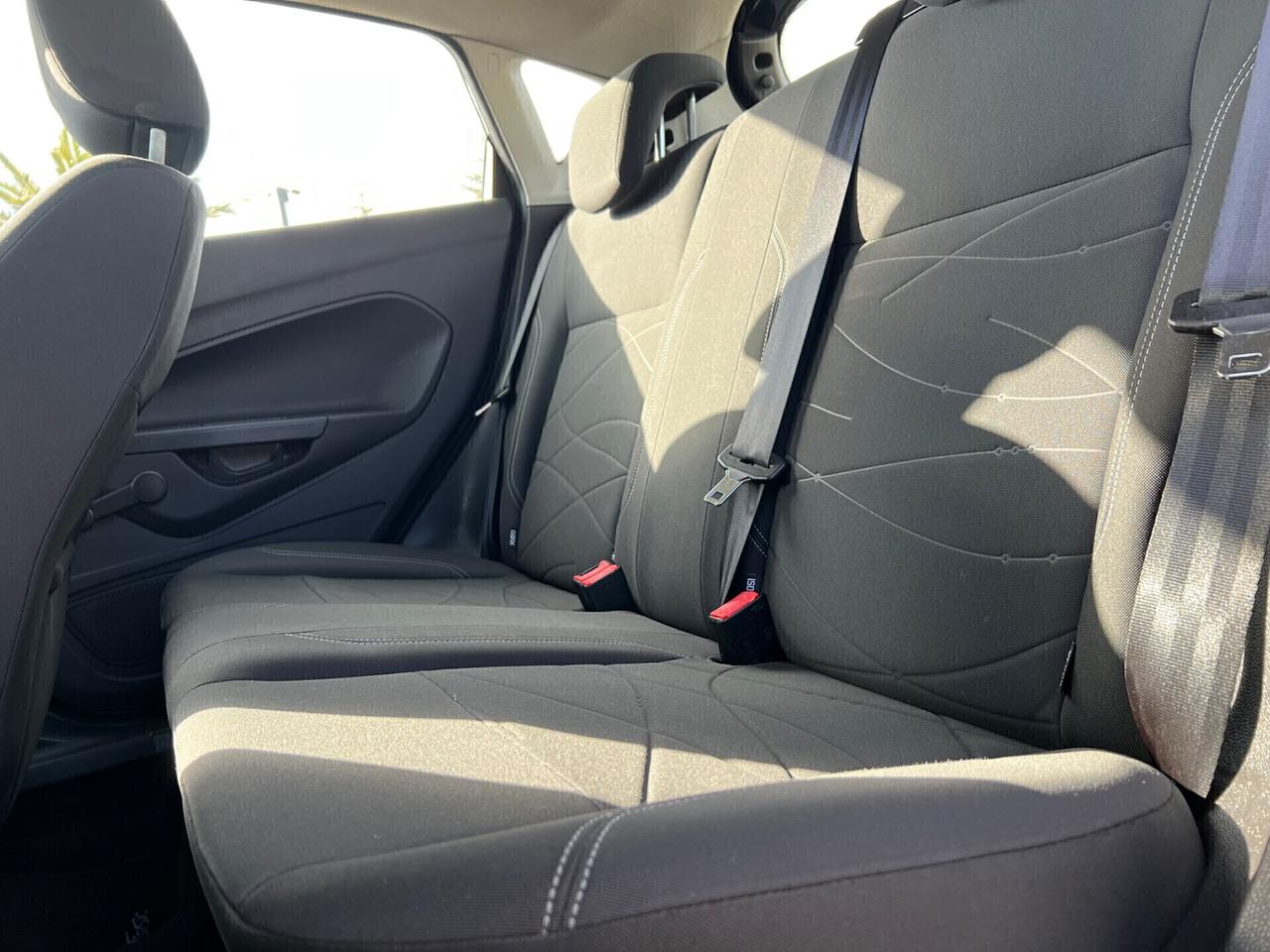 Ford Fiesta 1.4 5p. Bz.- GPL Titanium - 2013