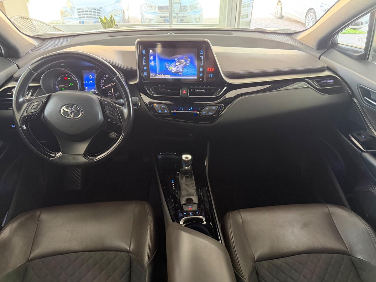 Toyota C-HR 1.8 Hybrid E-CVT Lounge