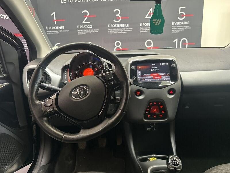 Toyota Aygo Aygo Connect 1.0 VVT-i 72 CV 5 porte x-wave