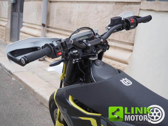 HUSQVARNA 701 Supermoto +Finanziabile+
