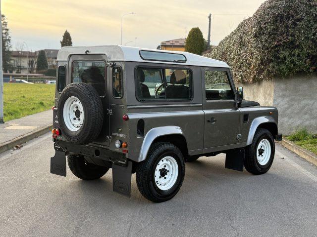 LAND ROVER Defender 90 2.4 S TD4 Station Wagon