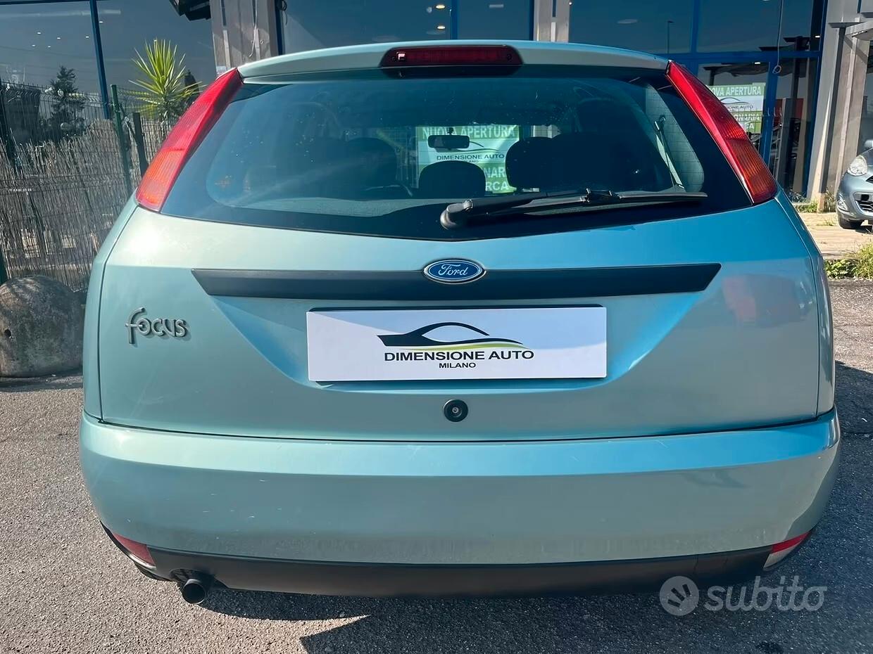 Ford Focus 1.4i 16V cat 5p. Ambiente