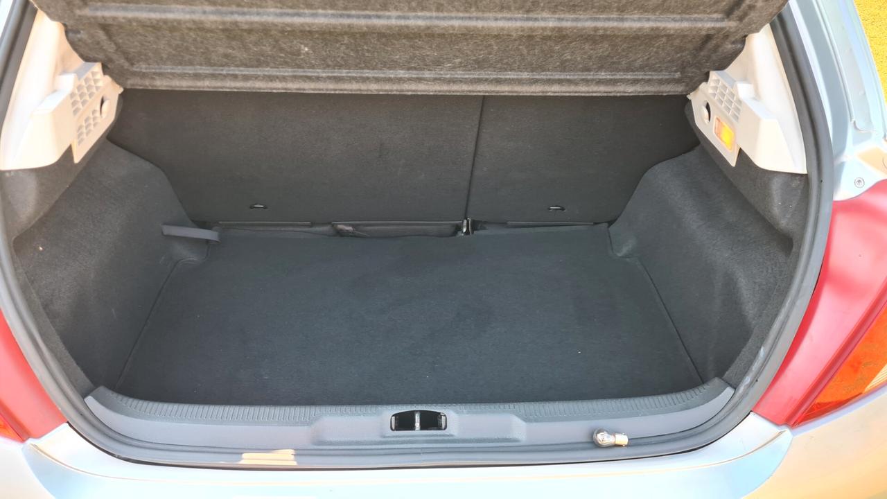 Peugeot 207 1.4 HDi 70 cv 2013 NEOPATENTATI