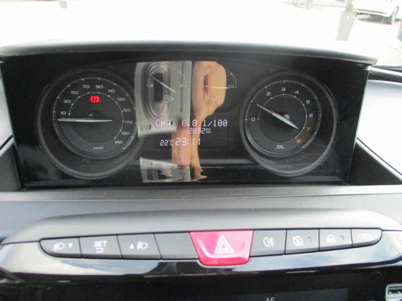 Lancia Ypsilon 1.0 FireFly 5 porte S&S Hybrid Platino