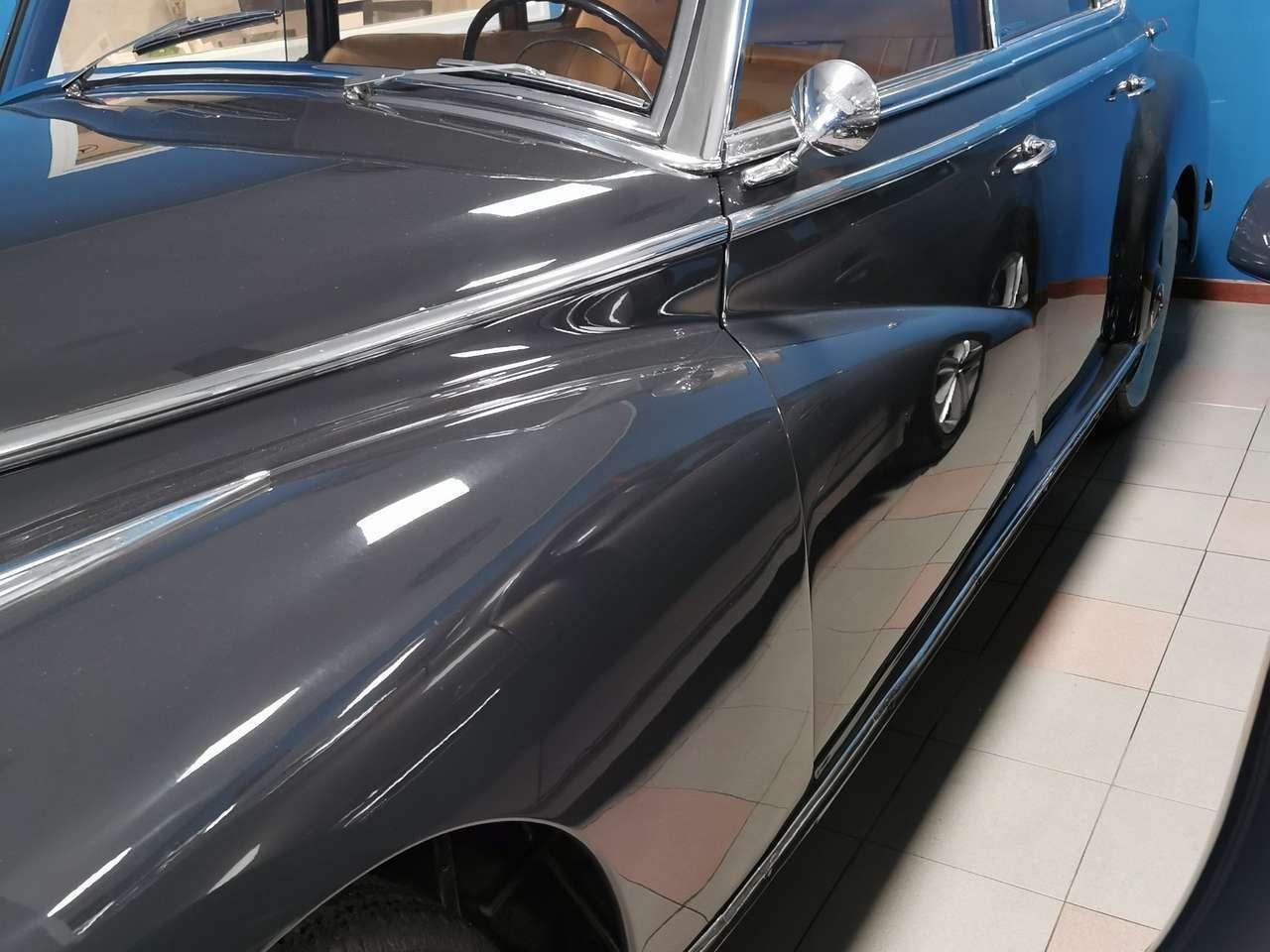 Mercedes-Benz 300 Adenauer prima serie