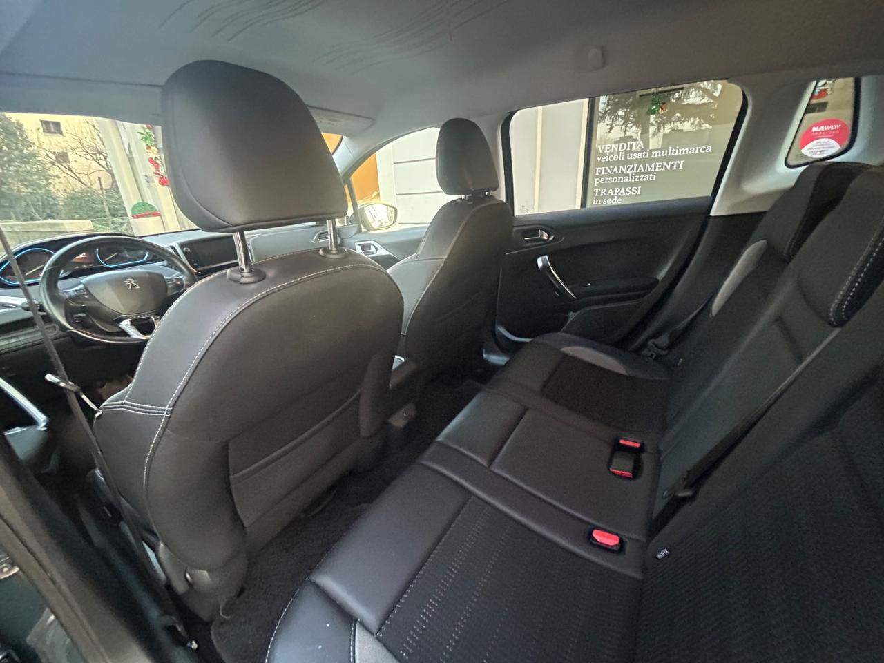 Peugeot 2008 PureTech Turbo 110 EAT6 S&S Allure