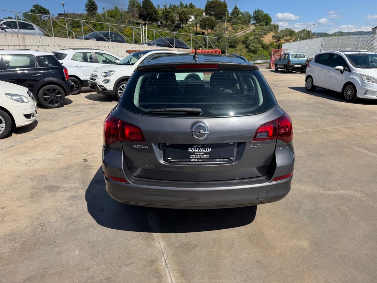 Opel Astra 1.7 CDTI 110CV Sports Tourer Cosmo