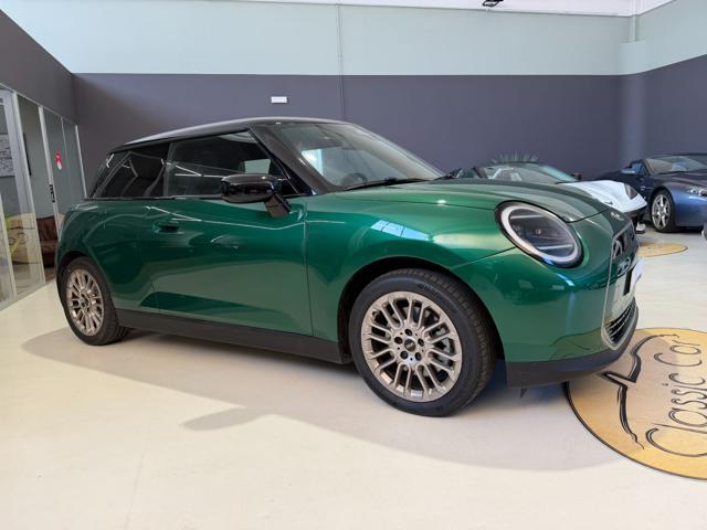 MINI Cooper E Cooper E Favoured BRITISH RACIG GREEN