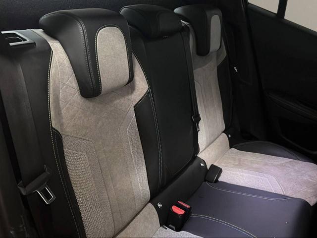 PEUGEOT 2008 motore elettrico 136 CV GT Pack TETTO APRIBILE
