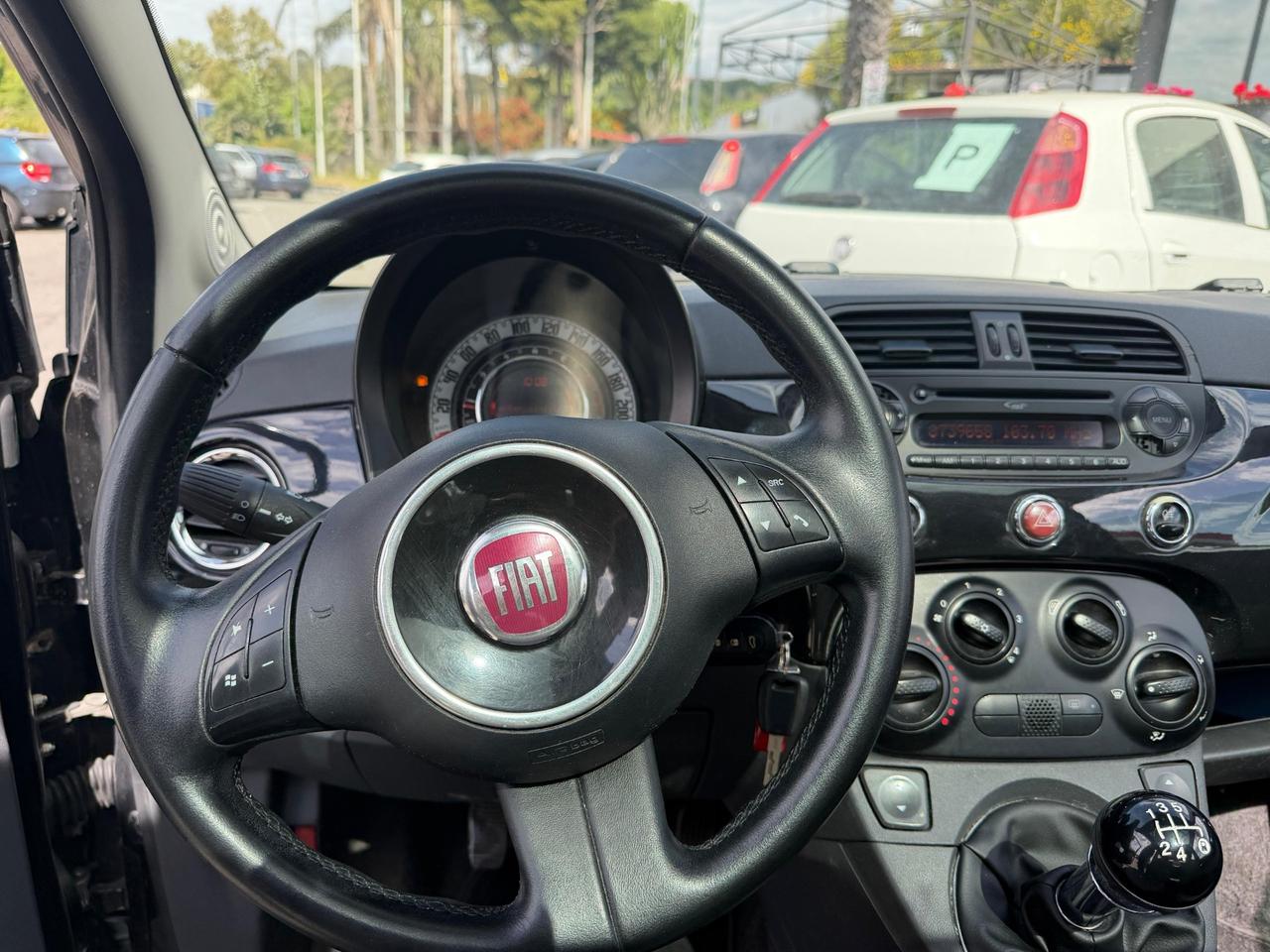 Fiat 500 1.2 lounge tetto cerchi comandi volante pelle