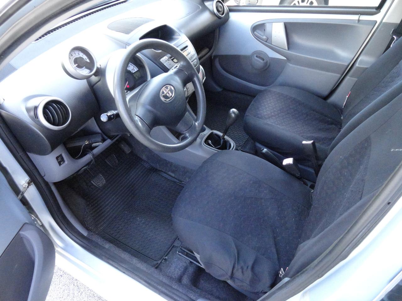 Toyota Aygo 1.0 12V VVT-i 5 porte