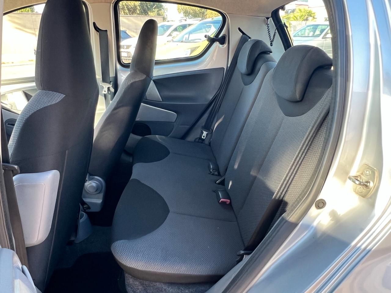 Toyota Aygo 1.0 CONNECT 1 PROPRIETARIO