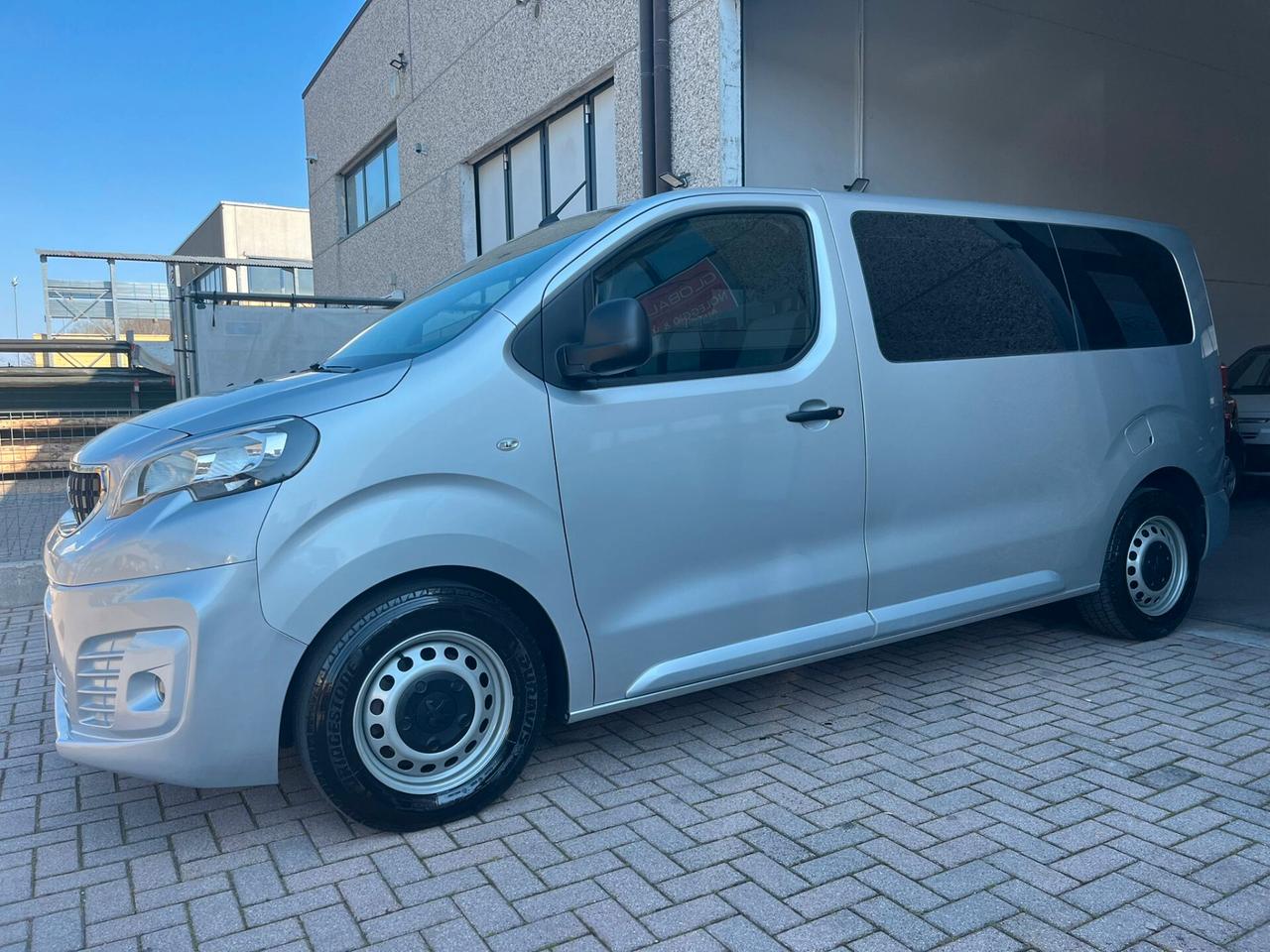 Peugeot Expert BlueHDi 115 S&S PL-TN Combi Standard 9 POSTI