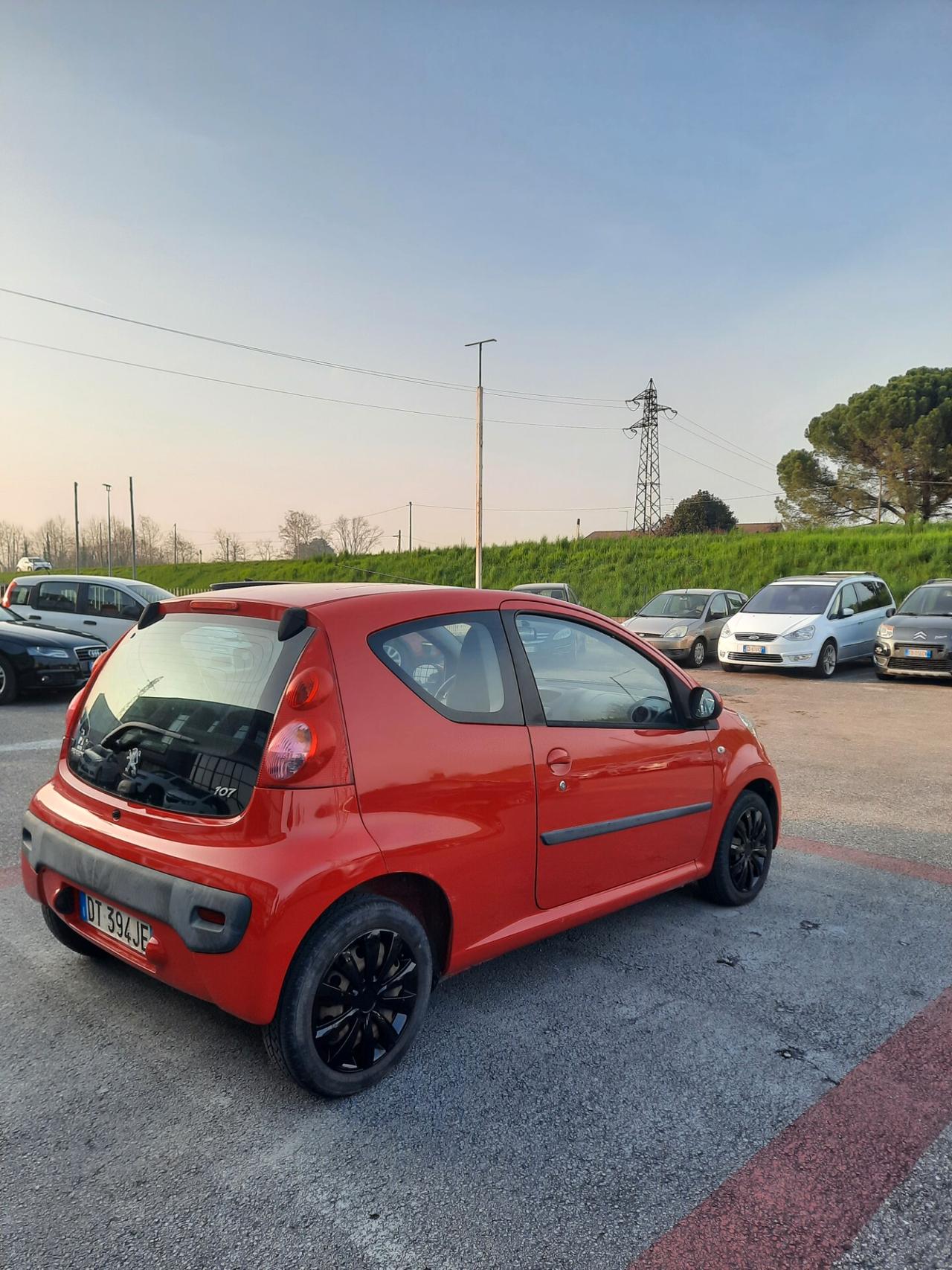 Peugeot 107 1.0 68 CV Ok neopatentati