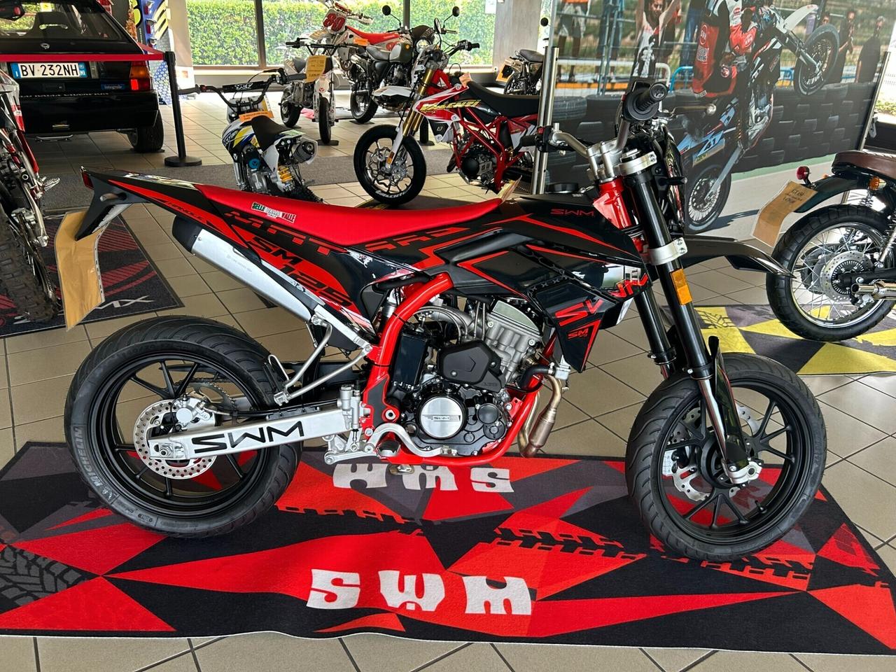 motard SM125 r 4tempi modello 2026 PREZZO PROMO FINO AL 30-04-2026