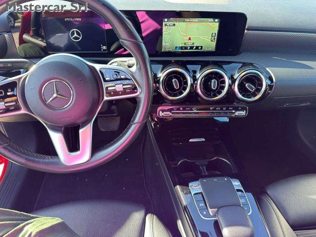 MERCEDES-BENZ A 180 A 180 d Sport auto - FS929SH